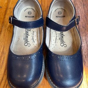 Footmates navy maryjanes